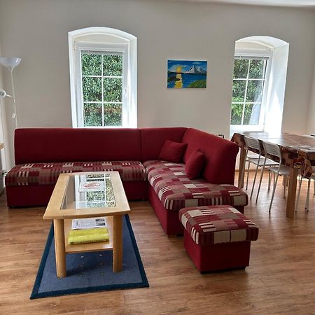 Apartman V Zahradni Прахатице Екстериор снимка